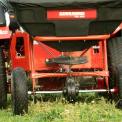 ADUBADEIRA REBOCÁVEL 56KG/60L KAWASHIMA - TSG 560